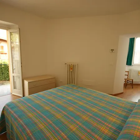 Linda Apartament *